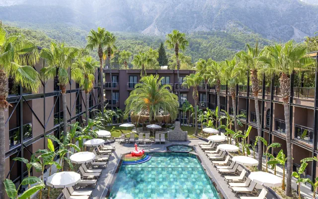 Golden Sun (Beldibi)