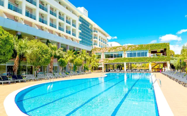 PrimaSol Telatiye Resort