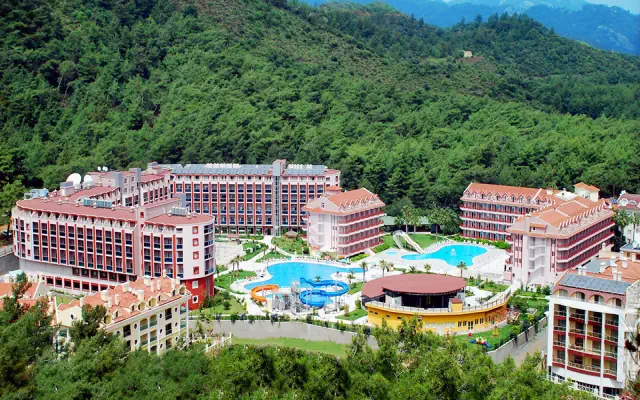 Green Nature Resort & Spa