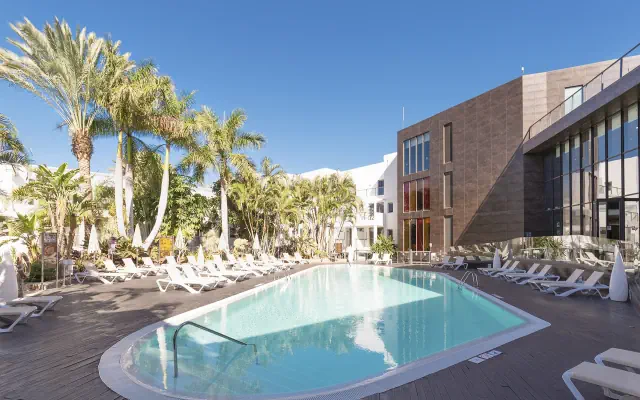  R2 Bahia Playa Design 