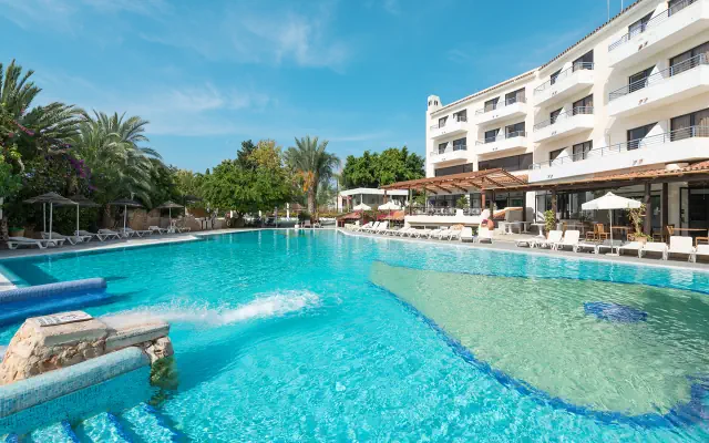 Paphos Gardens Holiday Resort (ex Leptos )
