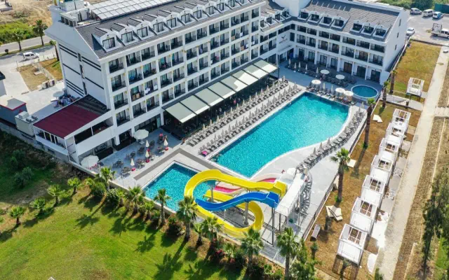  Hane Sun Elite (ex Noble Palace Side) 