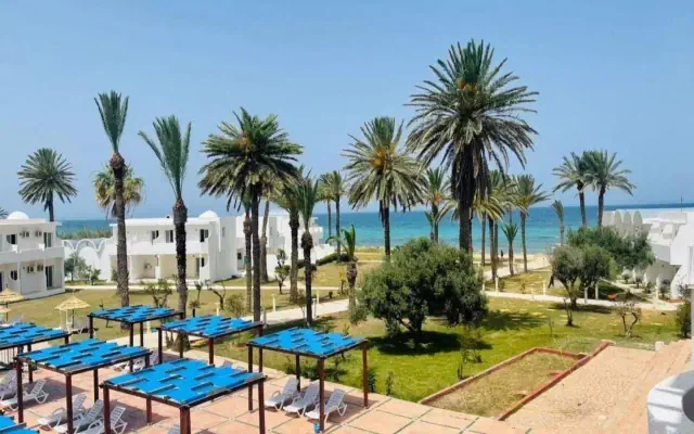 Best Beach (ex. Cosmos Tergui Club)