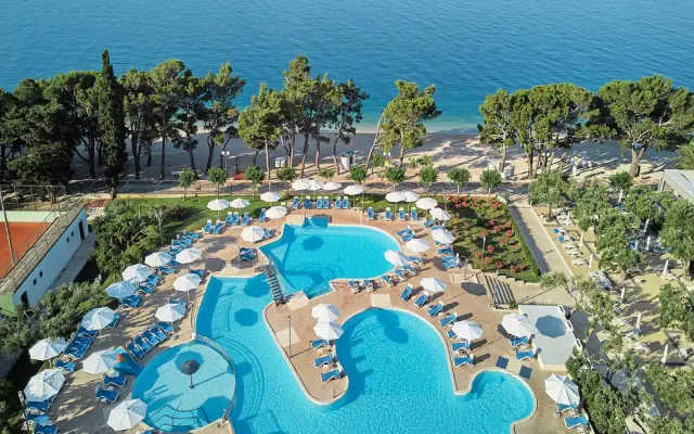  Bluesun Neptun (Tucepi) 