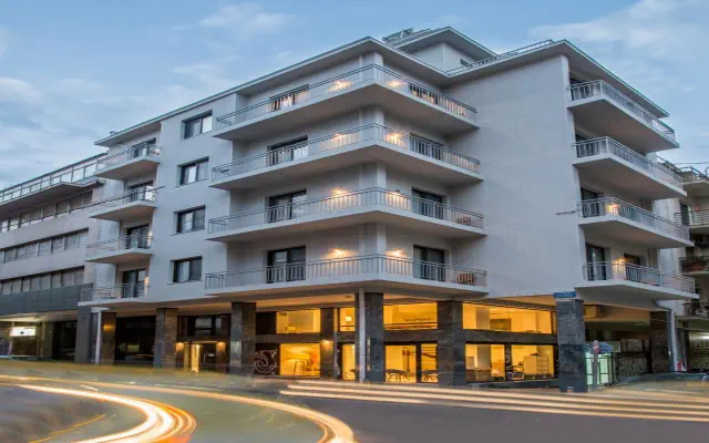 Spot Apart Residencies