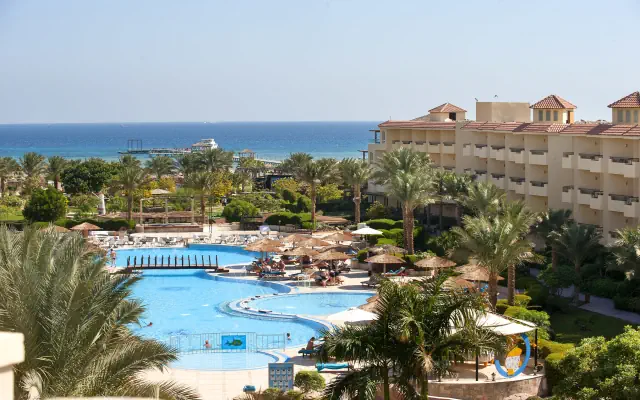 Amwaj Beach Club Resort (ex. Pickalbatros Beach Club)