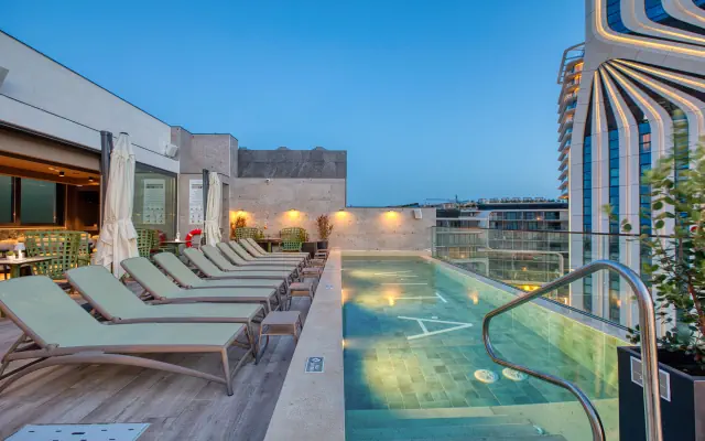 Vita Hotel & Rooftop (St. Julian's)