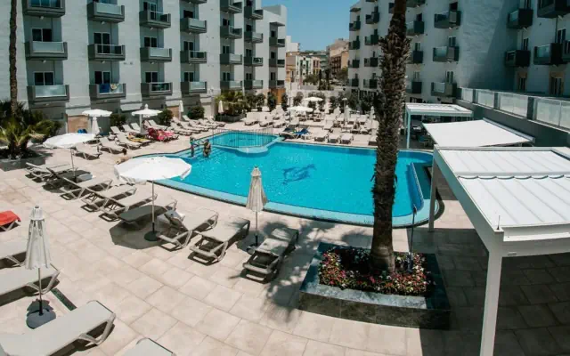 Pebbles Resort (ex San Pawl)