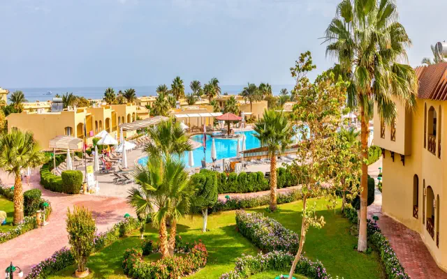 Three Corners Fayrouz Plaza Beach Resort