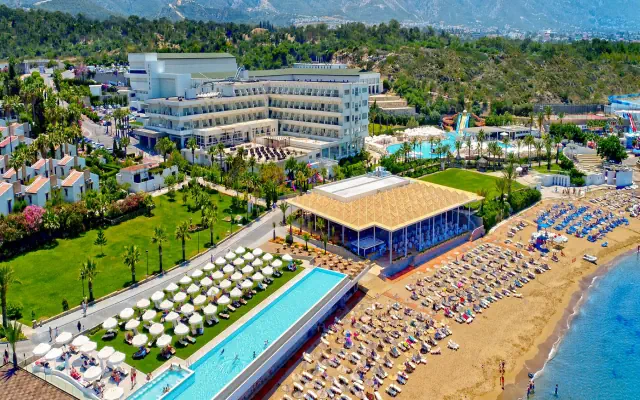 Acapulco Resort