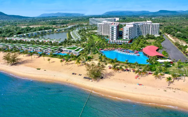 Movenpick Resort Waverly