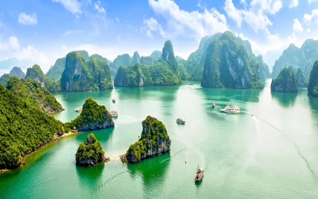 Rejs z Hongkongu w poszukiwaniu smoków - Tajlandia i Wietnam