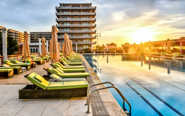 Phoenicia Holiday Resort