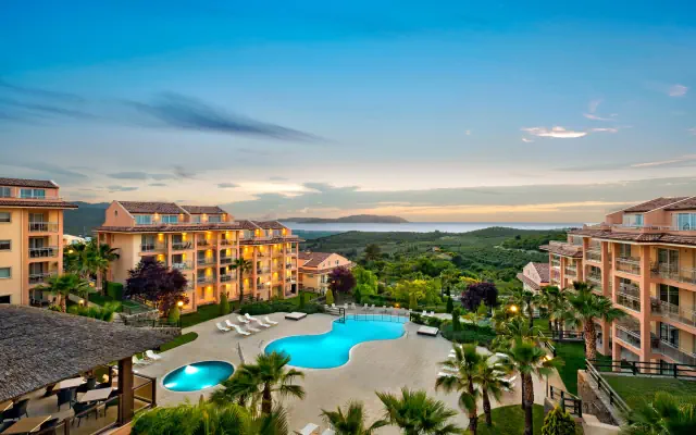 Unique Residence Golf Spa