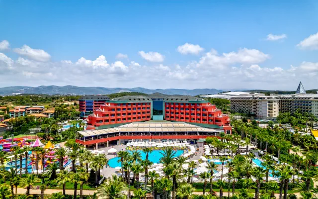 Delphin Deluxe Resort