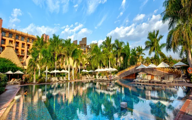 Lopesan Baobab Resort