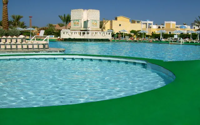 Mirage Bay Resort & Aqua Park (ex Blue Lake Resort & Aquapark)