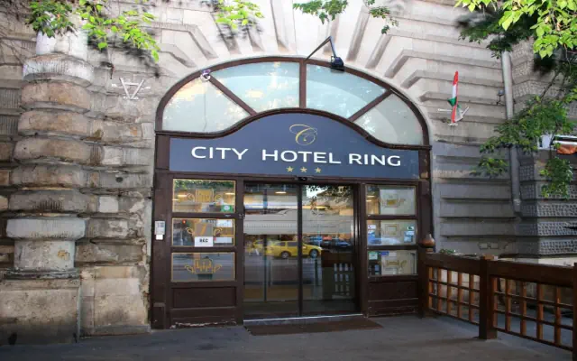 City Hotel Ring (Budapest)