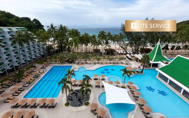 Le Meridien Phuket Beach Resort