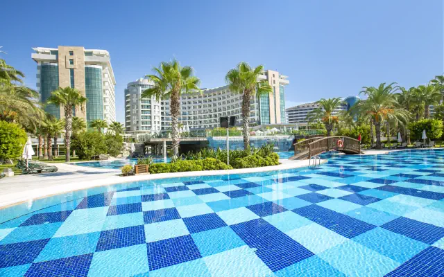 Sherwood Exclusive Lara (ex Sherwood Breezes)