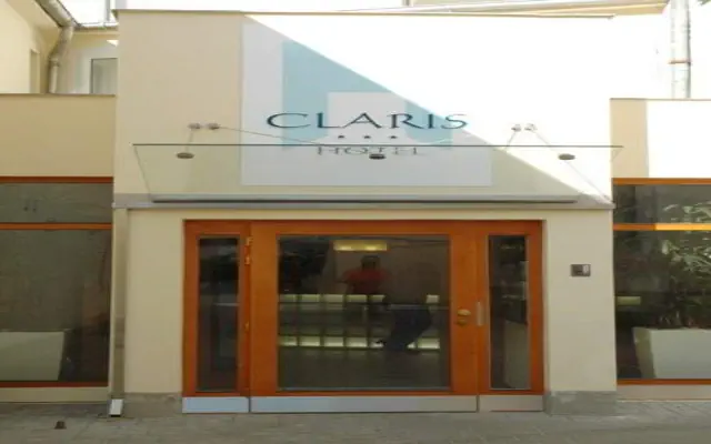  Claris 